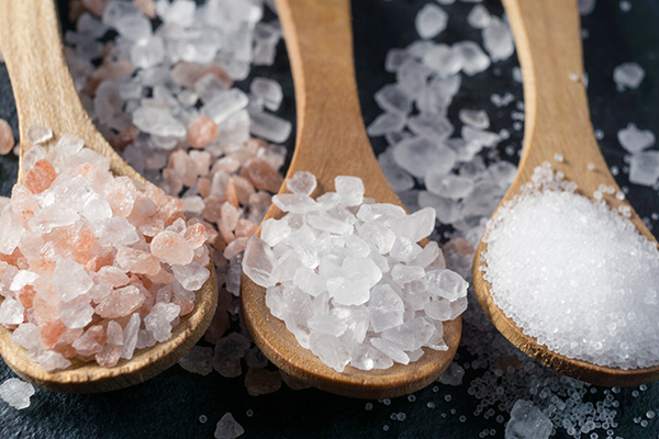salt in spoons - learn more about salt reduction