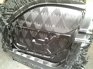 CYTPR001a-Carbon-fiber-reinforced-door-inner-structure-manufactured-from-a-filament-wound-flat.