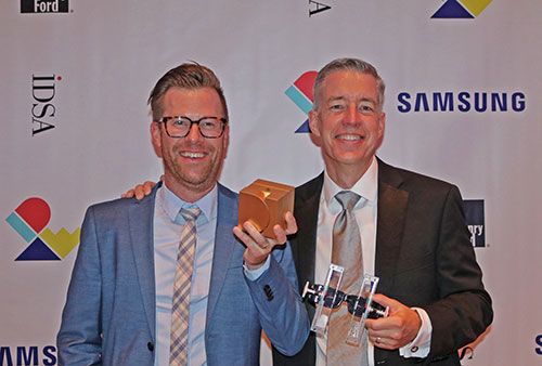 Award ceremony for USee - Learn about USee’s back story