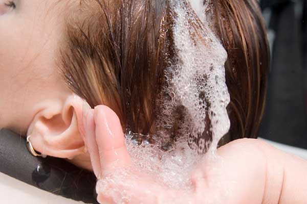 Find out when it's safe to use D5 in cosmetic products - and when it isn't - in this regulatory update.
