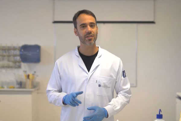 Pharmacist Lucas Portilho discusses specific ingredients to avoid when formulating for consumers with atopic dermatitis, and explains how to create an emulsion for sensitive skin, in the Prospector Knowledge Center.