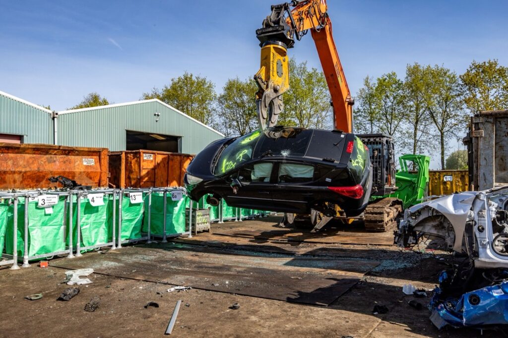 GIC’s pilot program involved dismantling, shredding, and sorting the materials from 100 different types of vehicles. 